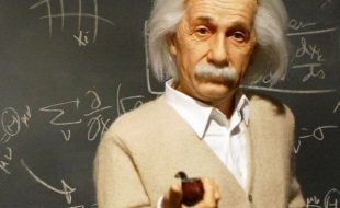 تدریس غیر حضوری ریاضیات و فیزیک با شیوه های نوین توسط رتبه اول فیزیک کشوری همراه با 29 سال سابقه تدریس در دانشگاه و موسسات آموزشی و تدریس خصوصی.